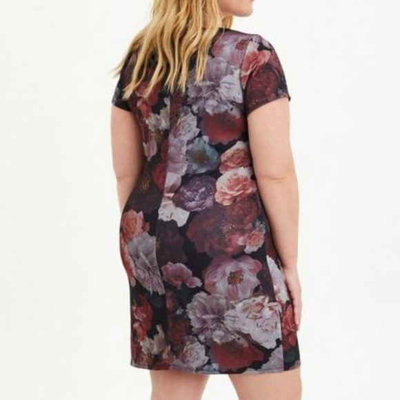 New Torrid Scuba bodycon Dress Black Floral size 1X 14/16 - Picture 7 of 7